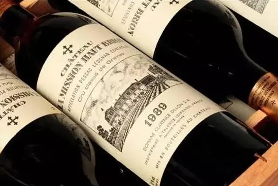 大庆世界顶级红酒瑰宝：美讯酒庄干红葡萄酒的传奇之旅