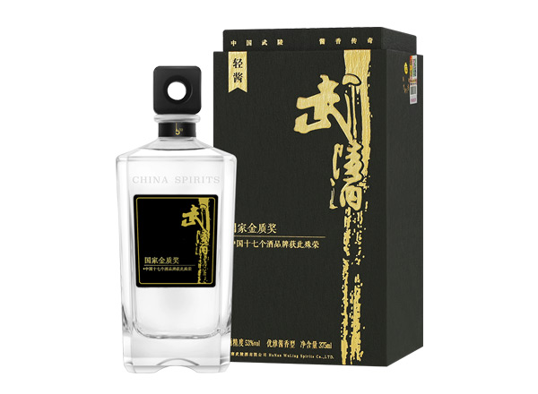 大庆上门回收武陵酒轻酱53度375ml国家金质奖礼盒装